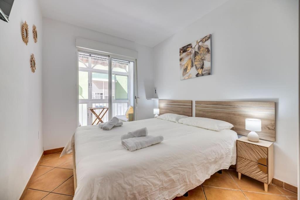Encantador Apartamento Cerca Del Mar Málaga Esterno foto