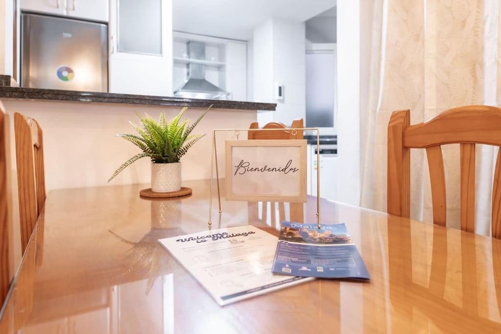 Encantador Apartamento Cerca Del Mar Málaga Esterno foto