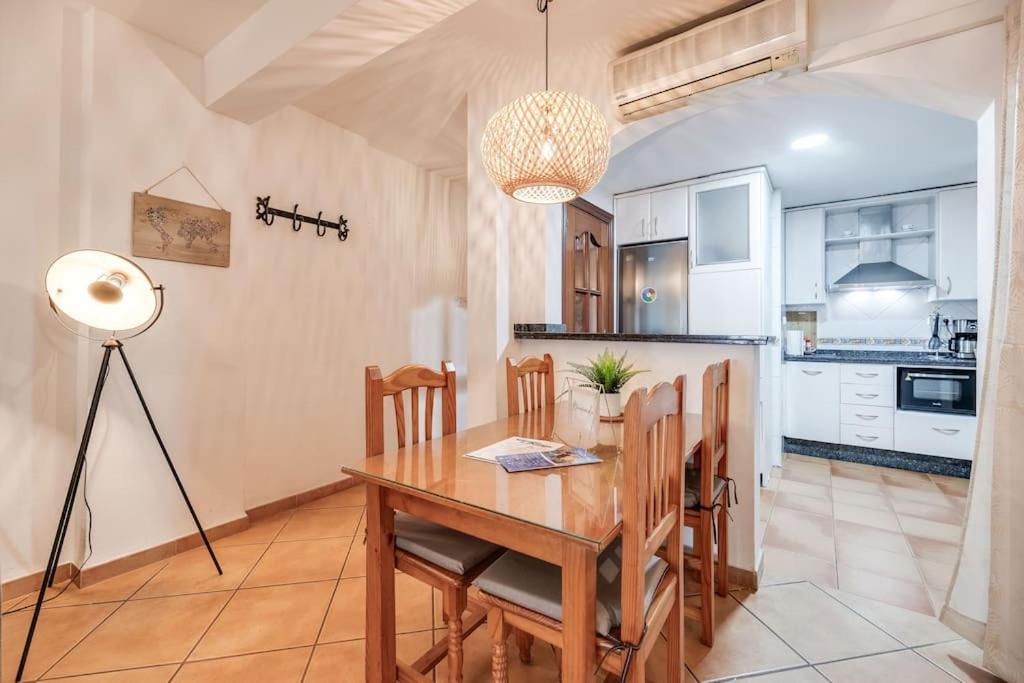 Encantador Apartamento Cerca Del Mar Málaga Esterno foto